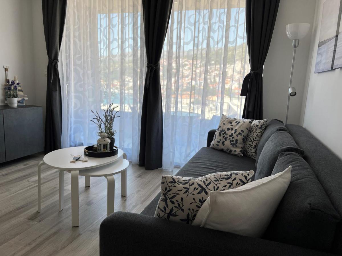 Lumax Apartment Дубровник Екстер'єр фото